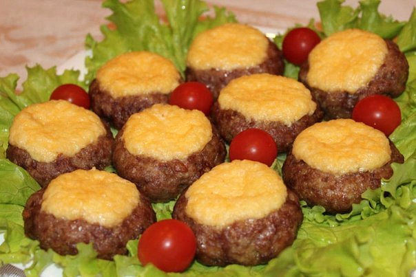 Мясные "ватрушки"